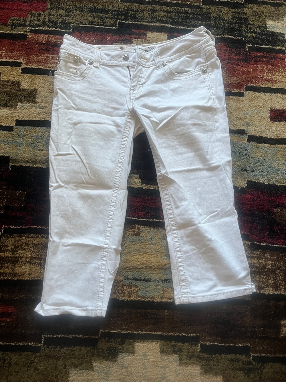 Miss Me White Cropped Ankle Jeans